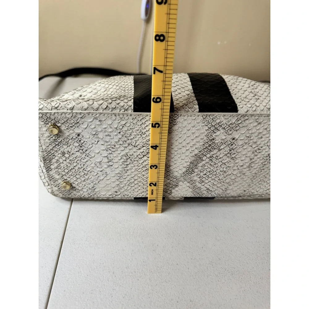 Kate Spade Satchel Handbag Snake Print‎ Black Stripe Crossbody Bag